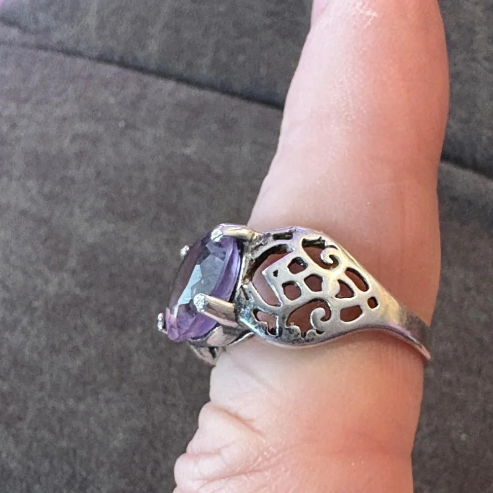 Elegant Amethyst Sterling Silver Women's Ring
